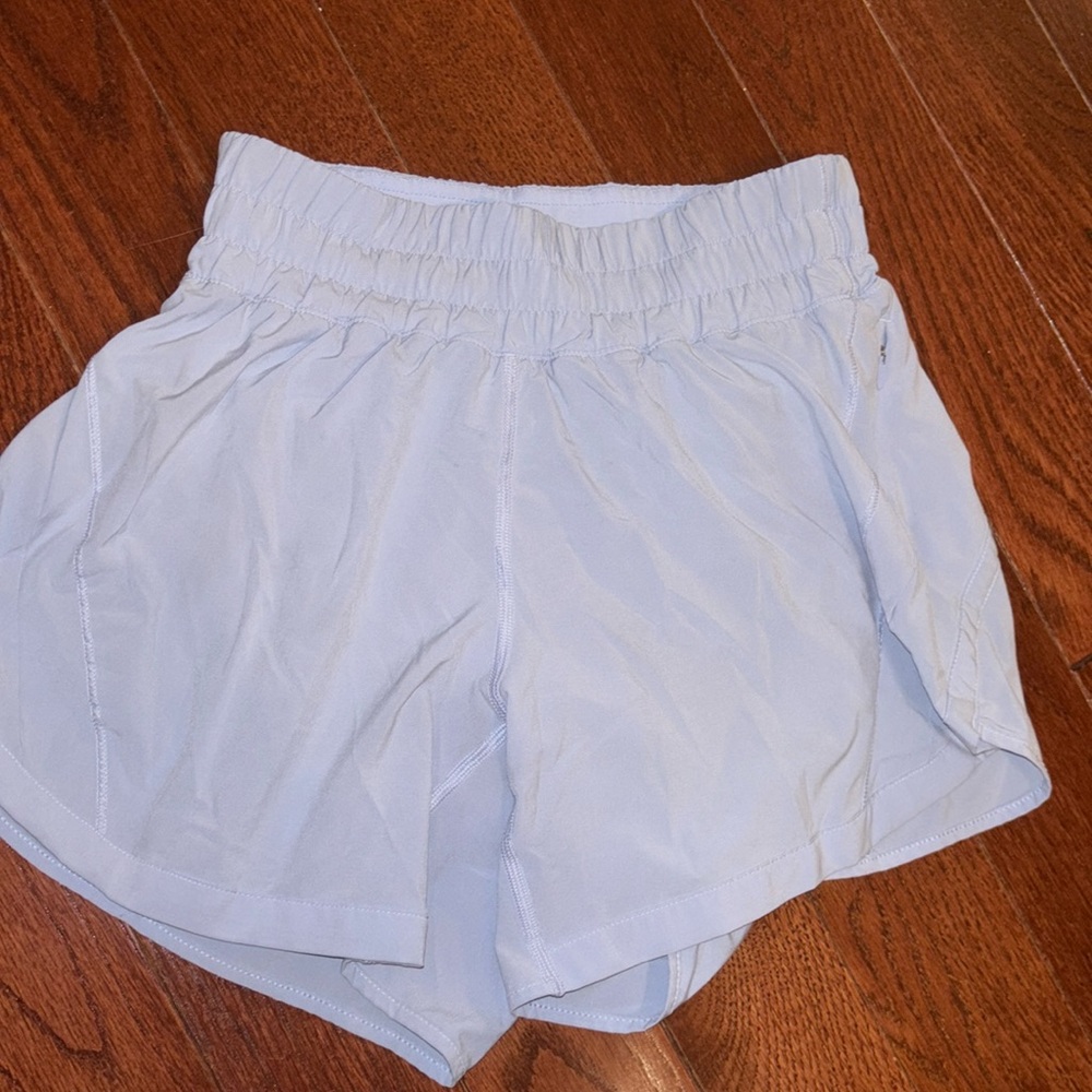 Light purple lululemon short